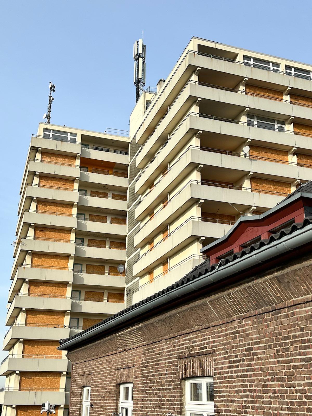 Das Hochhaus an der Frenser Straße
